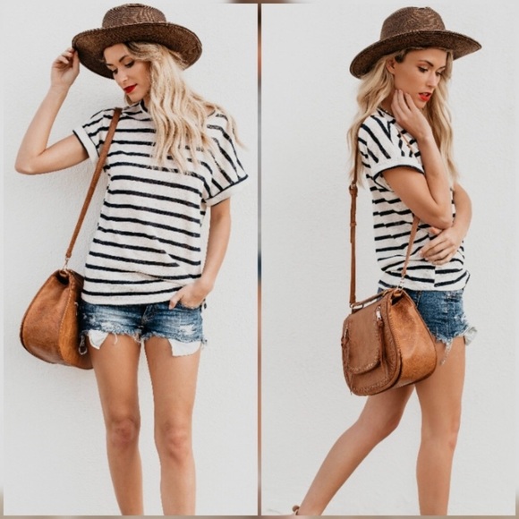 Tops - NWT navy/white striped t